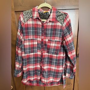 Flannel with Embellishments from The Buckle Size Small - Oversized